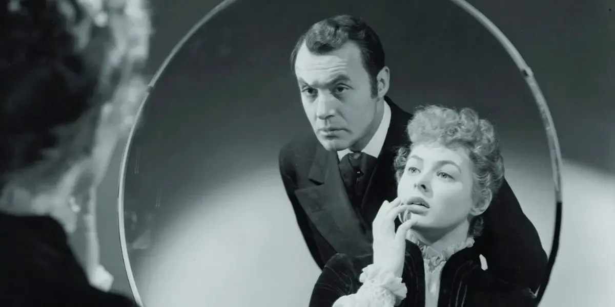 Narcissist Gaslighting: Signs, Phrases, and How to Respond